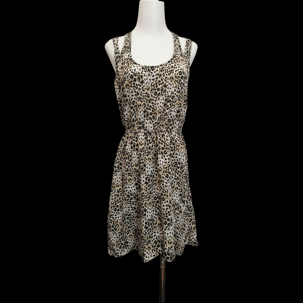 🐆🐆love on a hanger Beige and Black Leopard Print Dress